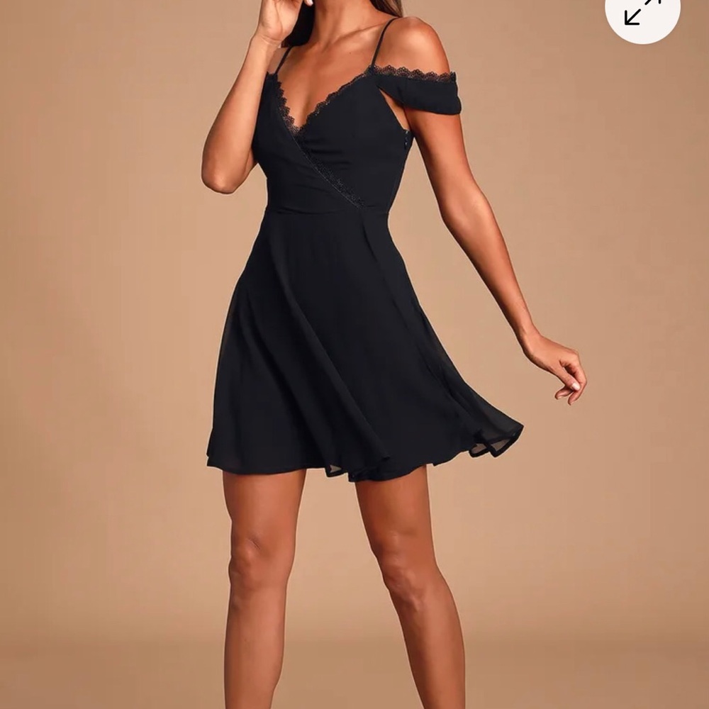 NWT Lulu’s Absolutely Unforgettable Black Lace Mini Dress Size M